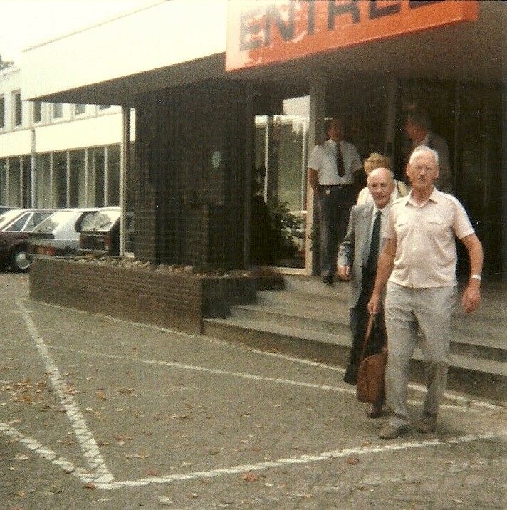 1989: Felix R. Johnson, right. Outside Motel Breda. Courtesy/© of The Felix R. Johnson Collection.